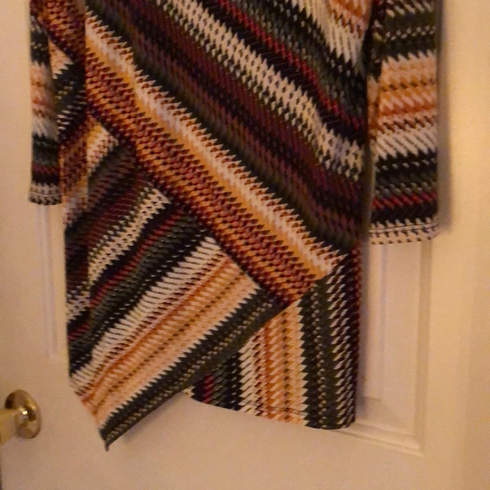 New Directions Tunic - Picture 3 of 3